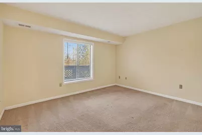 896 Windbrooke Drive #896, Gaithersburg, MD 20879 - Photo 9