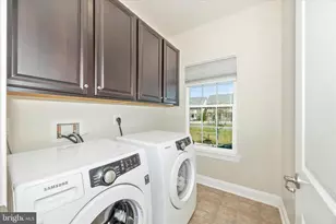 11906 Chestnut Branch Way, Clarksburg, MD 20871 - Photo 33