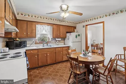 21909 Frederick Road, Boyds, MD 20841 - Photo 9