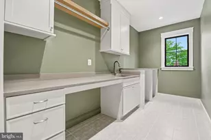 3301 Winnett Rd, Chevy Chase, MD 20815 - Photo 39