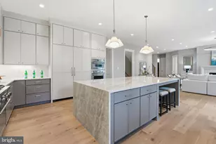 3301 Winnett Rd, Chevy Chase, MD 20815 - Photo 17
