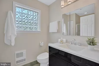 5120 Wilson Lane, Bethesda, MD 20814 - Photo 17