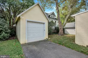 5120 Wilson Ln, Bethesda, MD 20814 - Photo 35