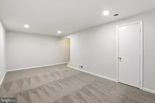 14415 Pebble Hill Ln, North Potomac, MD 20878 - Photo 35