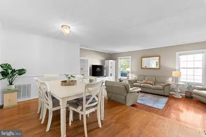 19021 Grotto Lane, Germantown, MD 20874 - Photo 7
