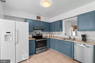 19021 Grotto Ln, Germantown, MD 20874 - Photo 11