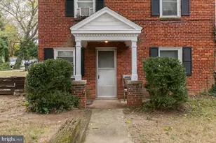 908 Prospect St, Takoma Park, MD 20912 - Photo 3