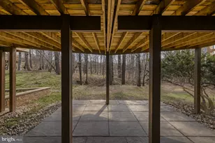 10806 Whiterim Dr, Potomac, MD 20854 - Photo 17