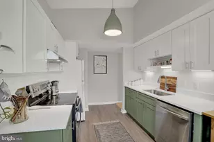 11 Pickering Ct, Germantown, MD 20874 - Photo 5