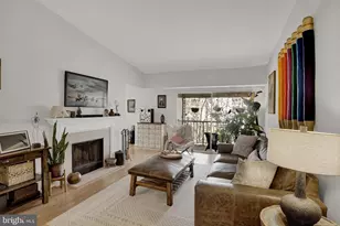 11 Pickering Ct, Germantown, MD 20874 - Photo 3