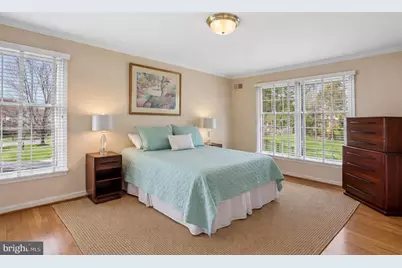 11001 Rosemont Drive, Rockville, MD 20852 - Photo 19