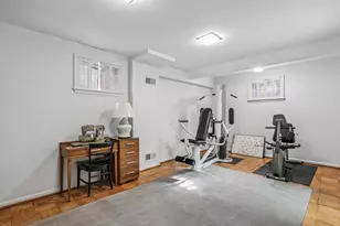 11001 Rosemont Dr, Rockville, MD 20852 - Photo 29