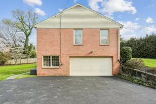 11001 Rosemont Dr, Rockville, MD 20852 - Photo 33