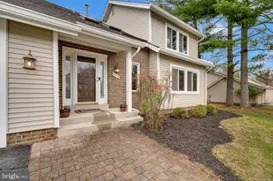 11512 Flints Grove Ln, North Potomac, MD 20878 - Photo 3