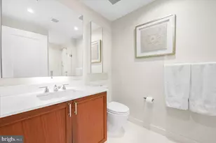 4901 Hampden Ln, Bethesda, MD 20814 - Photo 17