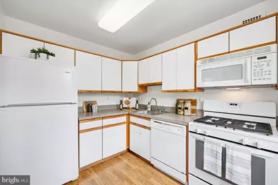 4977 Battery Lane #1-101, Bethesda, MD 20814 - Photo 17