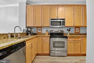 801 Pleasant Dr, Rockville, MD 20850 - Photo 11
