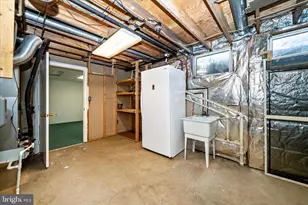 15623 Sycamore Ln, Rockville, MD 20853 - Photo 41