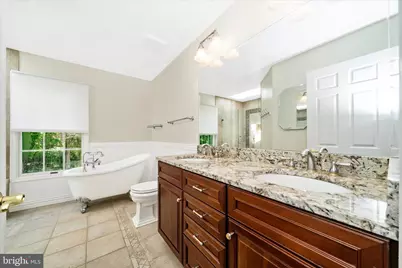 15623 Sycamore Lane, Rockville, MD 20853 - Photo 5