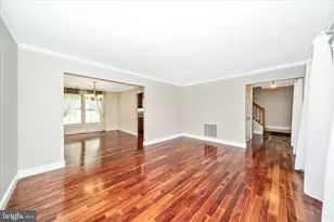 15623 Sycamore Ln, Rockville, MD 20853 - Photo 3