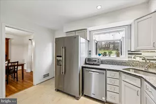 13413 Oriental Ct, Rockville, MD 20853 - Photo 13