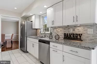 14900 Westbury Road, Rockville, MD 20853 - Photo 37