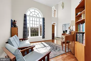 20419 Foxwood Terrace, Germantown, MD 20876 - Photo 5