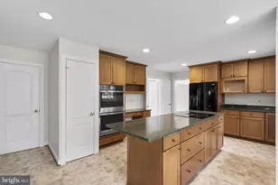 11817 Quince Mill Dr, Gaithersburg, MD 20878 - Photo 23