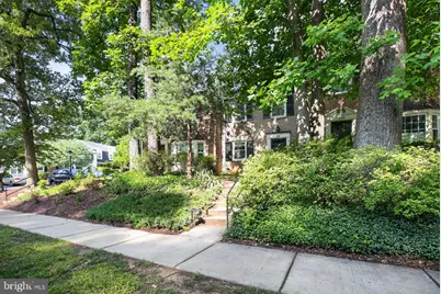856 Azalea Drive #20-856, Rockville, MD 20850 - Photo 3
