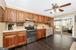 15211 Avery Rd, Rockville, MD 20855 - Photo 17