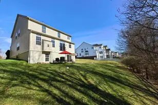 23018 Sycamore Farm Dr, Clarksburg, MD 20871 - Photo 3