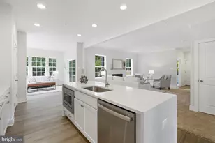 328 Ridge Rd, Washington Grove, MD 20880 - Photo 9