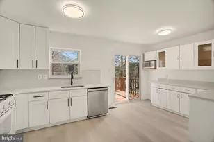 14805 Strawberry Ln, Burtonsville, MD 20866 - Photo 7