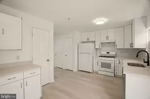 14805 Strawberry Ln, Burtonsville, MD 20866 - Photo 9