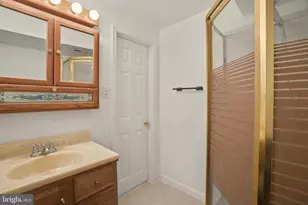 14805 Strawberry Ln, Burtonsville, MD 20866 - Photo 25