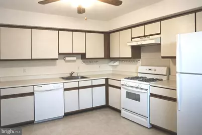 886 New Mark Esplanade, Rockville, MD 20850 - Photo 5