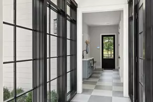 8512 Horseshoe Ln, Potomac, MD 20854 - Photo 19