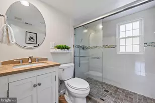10706 Stoneyhill Dr, Silver Spring, MD 20901 - Photo 39