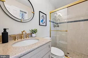 10706 Stoneyhill Dr, Silver Spring, MD 20901 - Photo 29