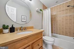 10706 Stoneyhill Dr, Silver Spring, MD 20901 - Photo 37