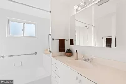 6200 Rockhurst Road, Bethesda, MD 20817 - Photo 19