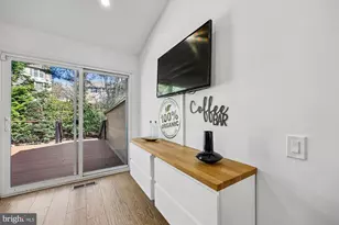 929 Farm Haven Dr, Rockville, MD 20852 - Photo 17