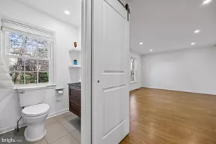 929 Farm Haven Dr, Rockville, MD 20852 - Photo 43