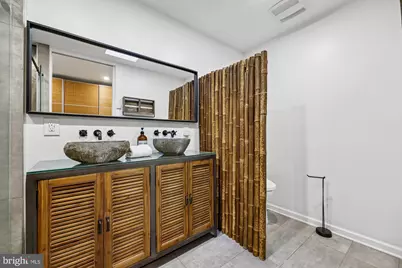 929 Farm Haven Drive, Rockville, MD 20852 - Photo 29