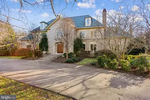 9939 Bentcross Dr, Potomac, MD 20854 - Photo 11