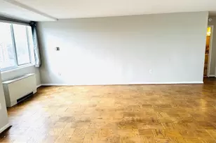 10401 Grosvenor Pl, Rockville, MD 20852 - Photo 5