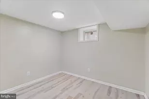 1405 Matthews Dr, Rockville, MD 20851 - Photo 27