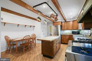 11209 Farmland Dr, Rockville, MD 20852 - Photo 7