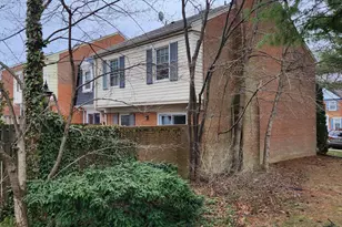 29 Fenceline Dr, Gaithersburg, MD 20878 - Photo 3