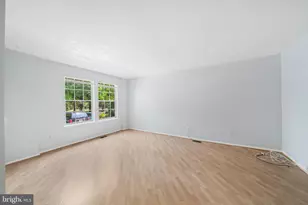 7767 Hiawatha Ln, Derwood, MD 20855 - Photo 17